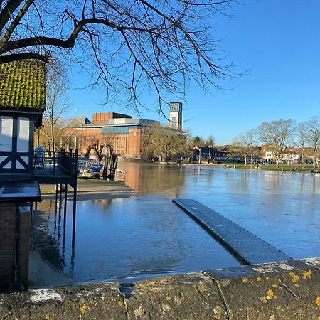 Stratford Upon Avon: 2 Bed Town Centre Apartment, Parking For One Car 외부 사진