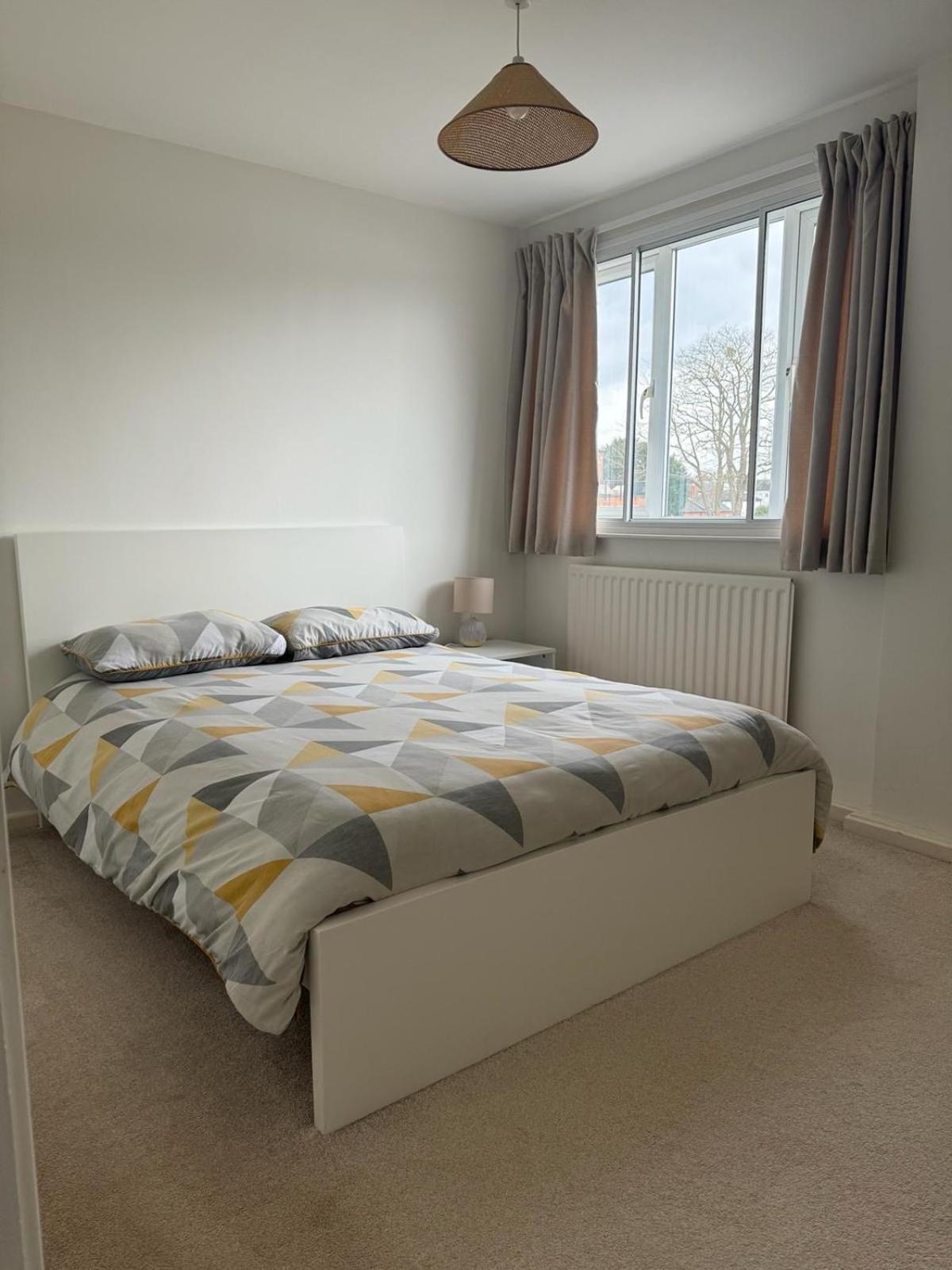 Stratford Upon Avon: 2 Bed Town Centre Apartment, Parking For One Car 외부 사진